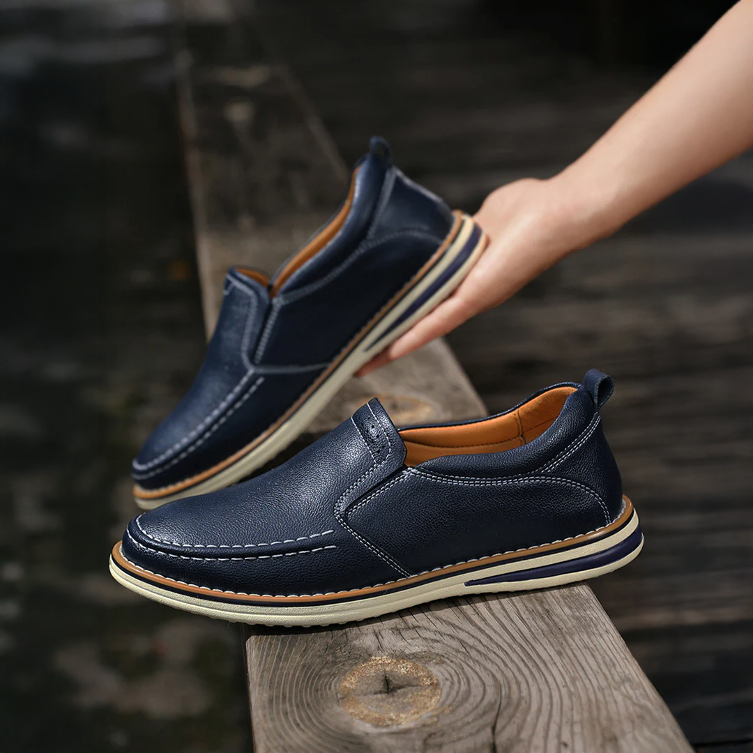 LEATHER SLIP-ON LOAFERS