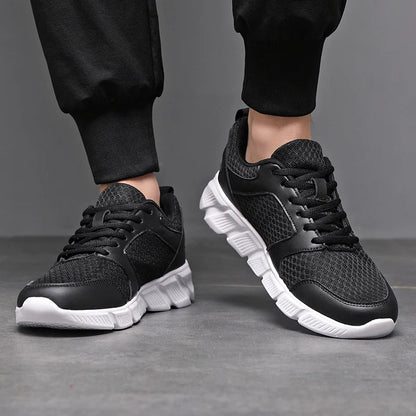 ULTRA LIGHT SNEAKERS