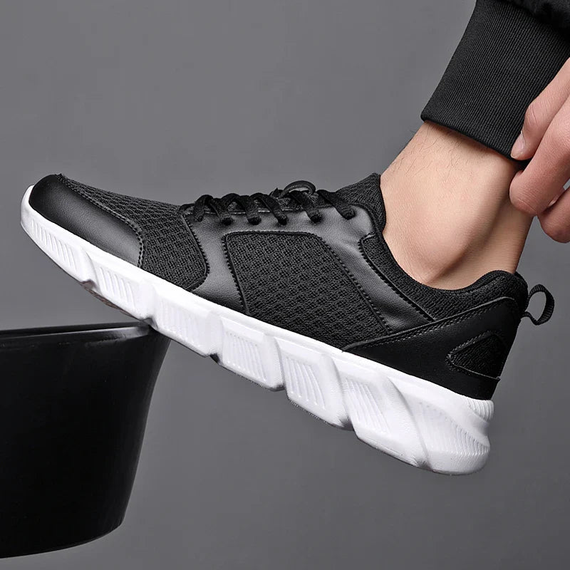 ULTRA LIGHT SNEAKERS