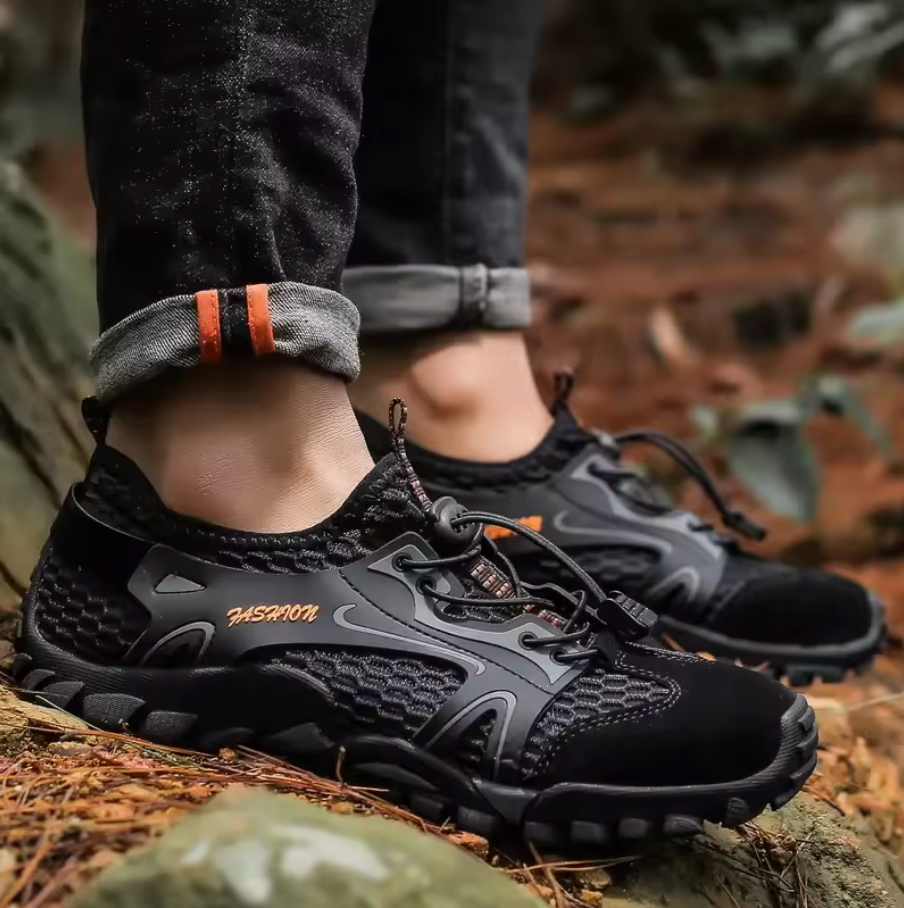 RUGGED HIKING SHOES