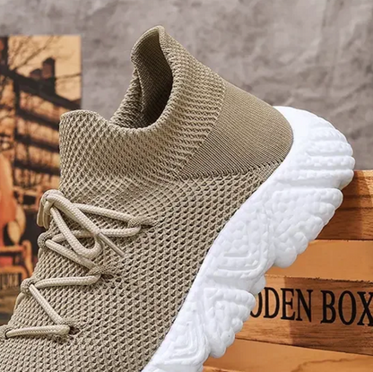 CLOUD RUNNING SNEAKERS