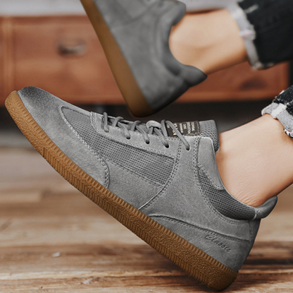 CASUAL COMFORT LEATHER SNEAKER