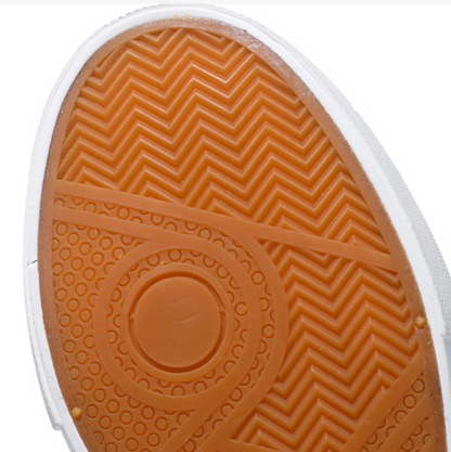 COMFORTABLE TRENDY SNEAKERS