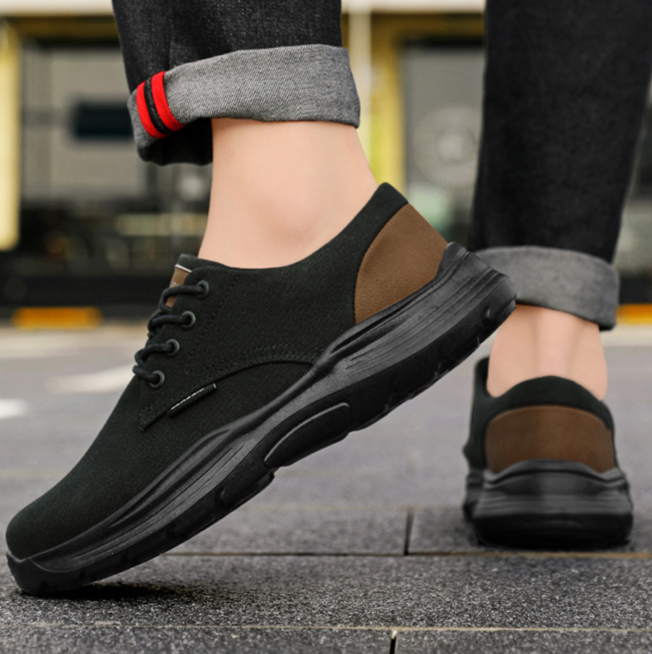 WEAR-RESISTANT WALKING SNEAKERS