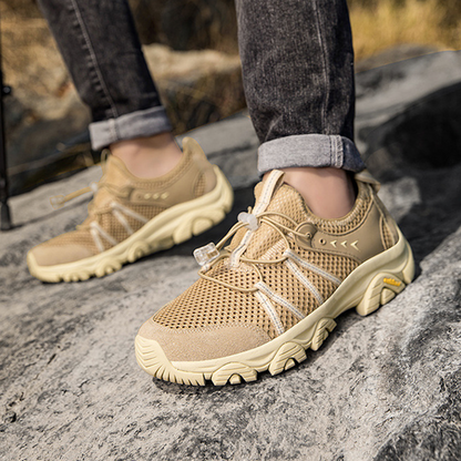 LIGHTWEIGHT HIKING SNEAKER