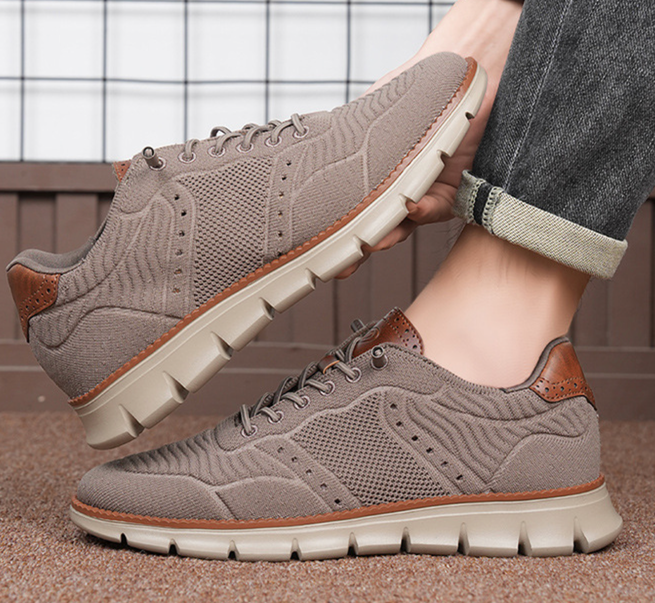 BREATHABLE CASUAL SNEAKERS