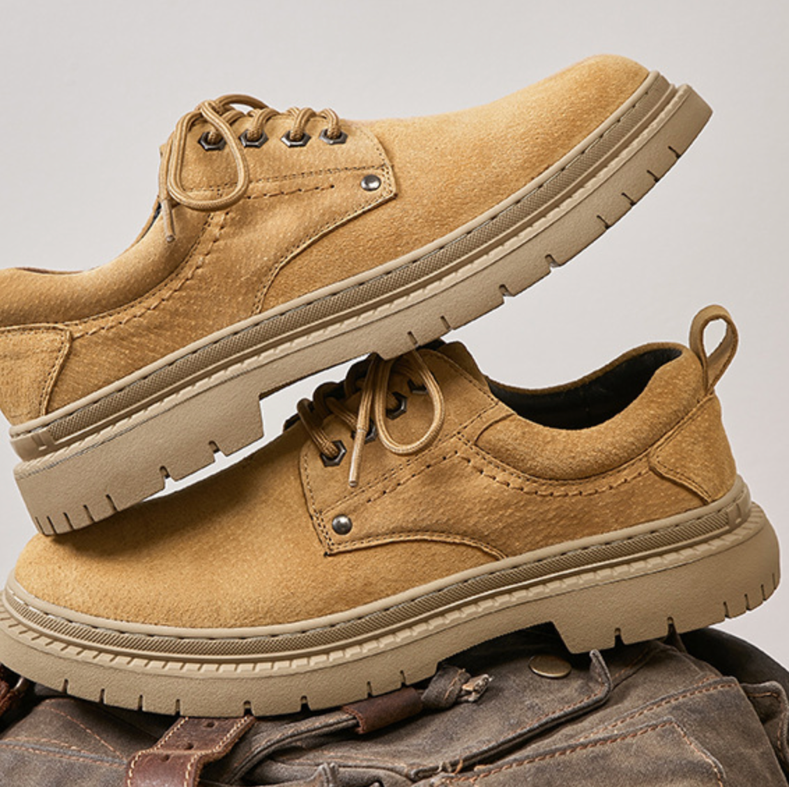 SUEDE DAILY LOW-TOPS SHOES